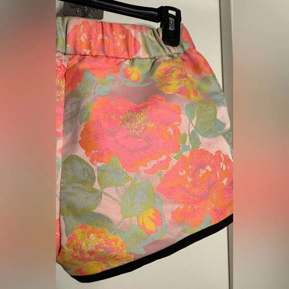 Wilfred Aritzia Palais Neon Floral Jacquard Shorts 4 - Picture 6 of 7